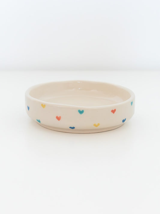 Keramička plitka zdjelica za mačke na srca
