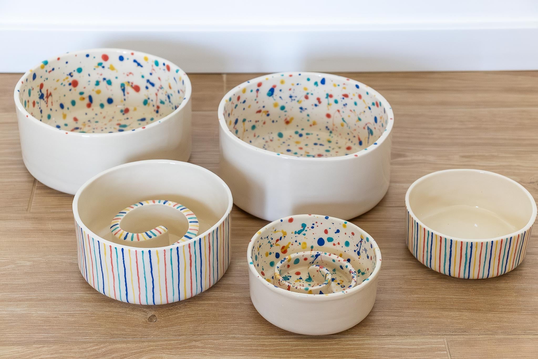 Keramičke zdjelice i spore hranilice za kućne ljubimce